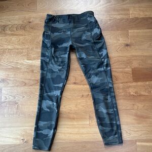 Athleta Camo Contender 7/8 Leggings - XS